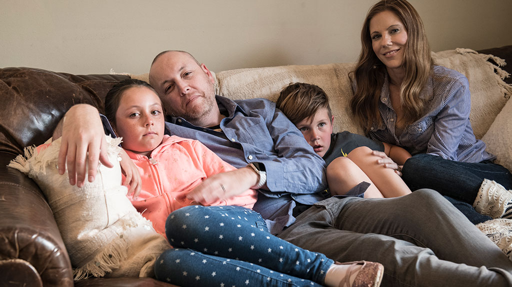 ian-macleod-with-family