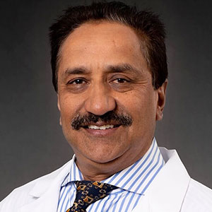 Pankaj Vashi, M.D., vice chief of staff at City of Hope® Cancer Center Chicago