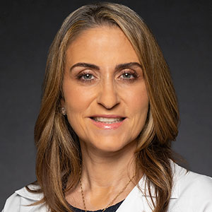 Tania Cortas , M.D., C.P.E., a medical oncologist at City of Hope® Cancer Center Phoenix