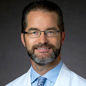 Stephen Lynch, MD, Vice Jefe de Personal y Médico de Admisión en City of Hope Phoenix