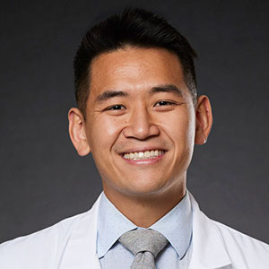 Kevin Zhang, M.D., a medical oncologist at City of Hope® Cancer Center Chicago