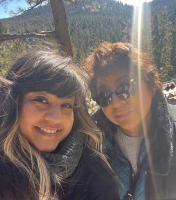 Bianca poses with her mom Elena.