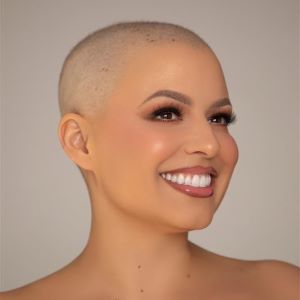 Lynn Leiro headshot