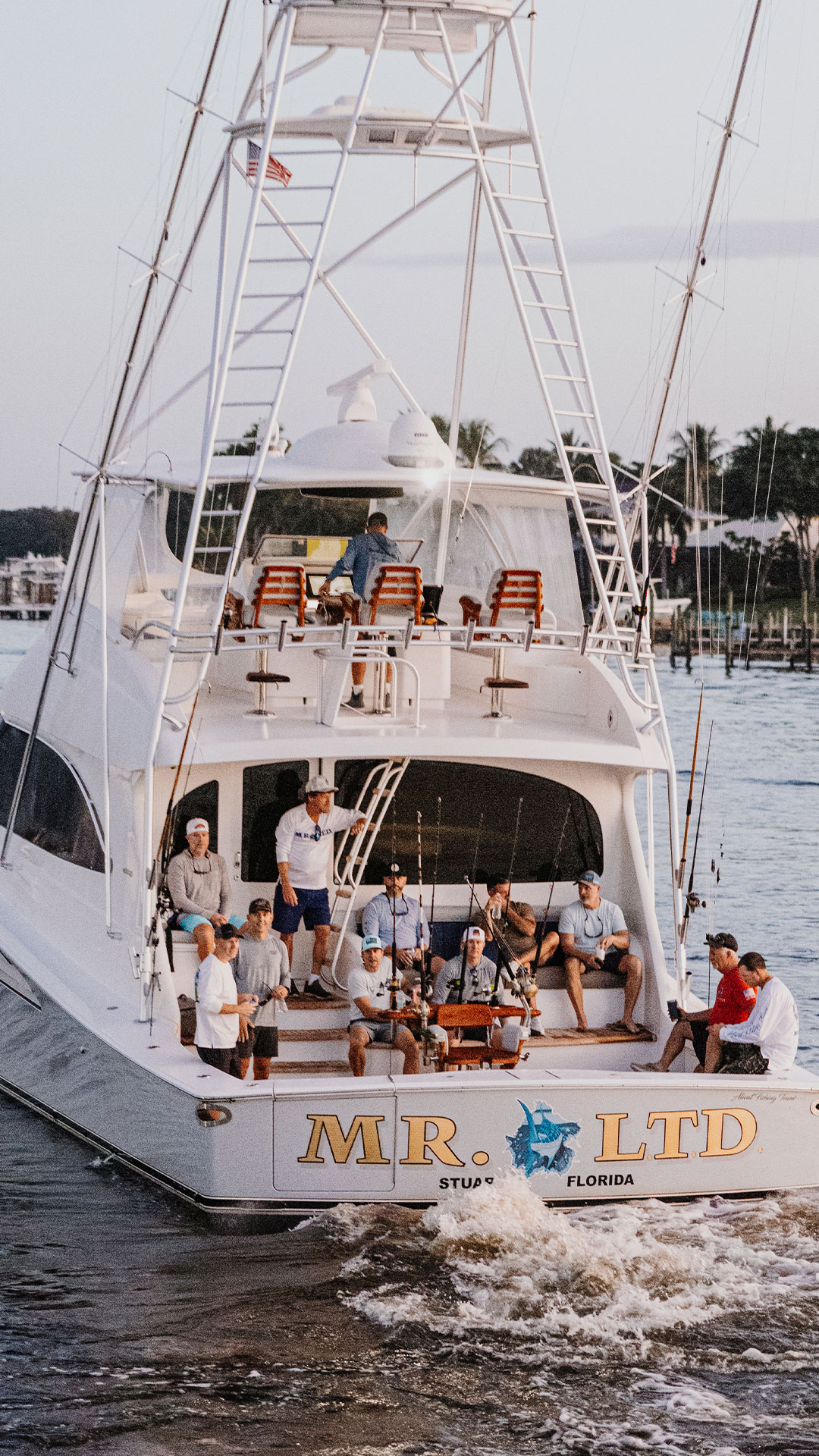 Casting for a Cure - Attendees on the Mr. LTD boat