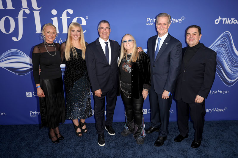 MFEI Spirit of Life Gala Honoring Larry Mestel group photo