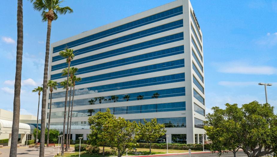 Exterior of City of Hope Irvine Building