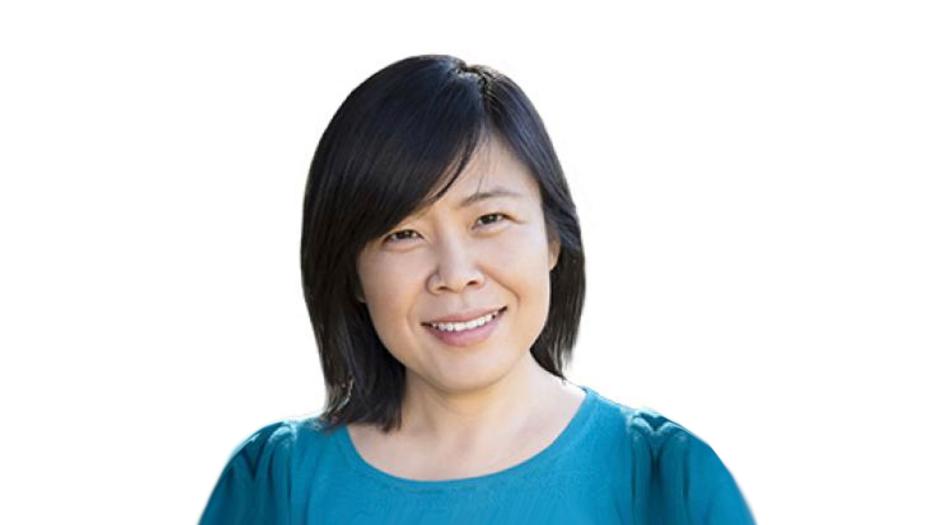 Headshot of Ke Ma Lab with white background
