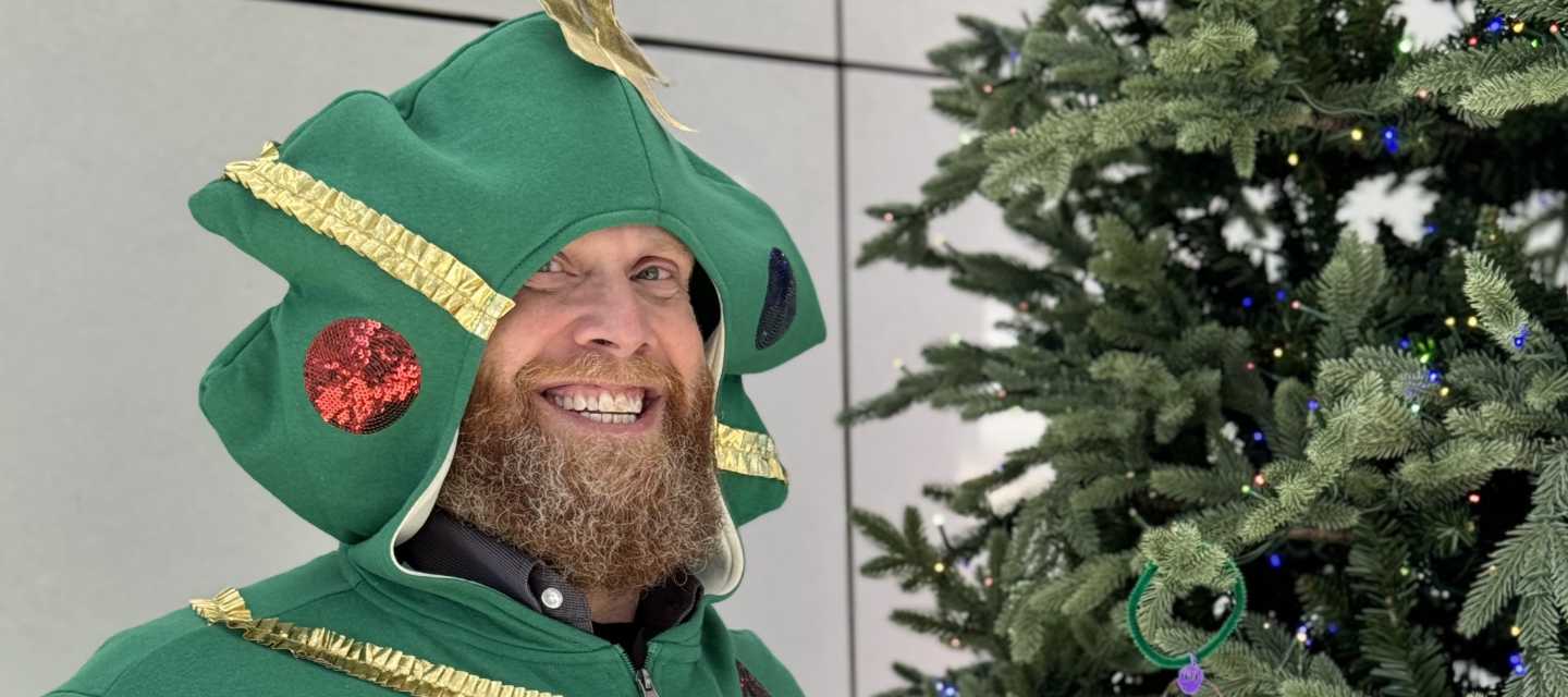 Holiday traditions shine brightly at City of Hope Orange County Lennar Foundation Cancer Center