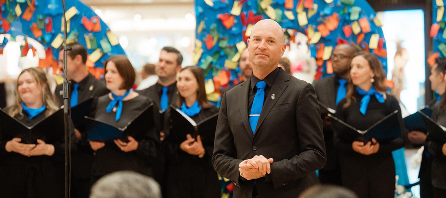 Pacific Chorale performing at Hope Rings Out