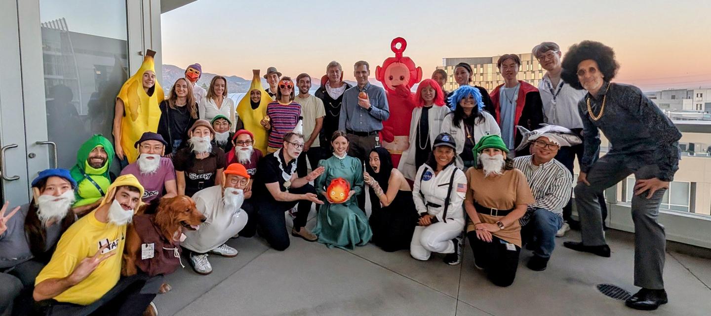 Jenq Lab members Halloween group photo
