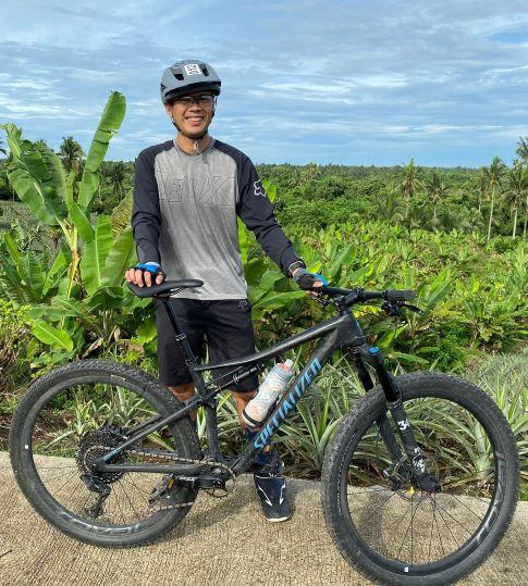 mike on bike