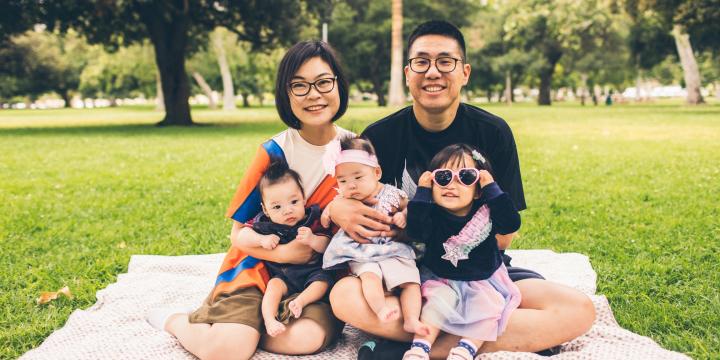 Mingming-and-family