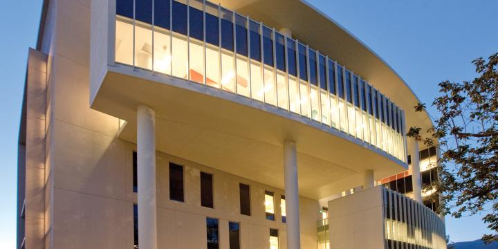 City of Hope 1984 - Beckman Center