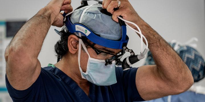 City of Hope 2003 - Dr. Jandial in surgery