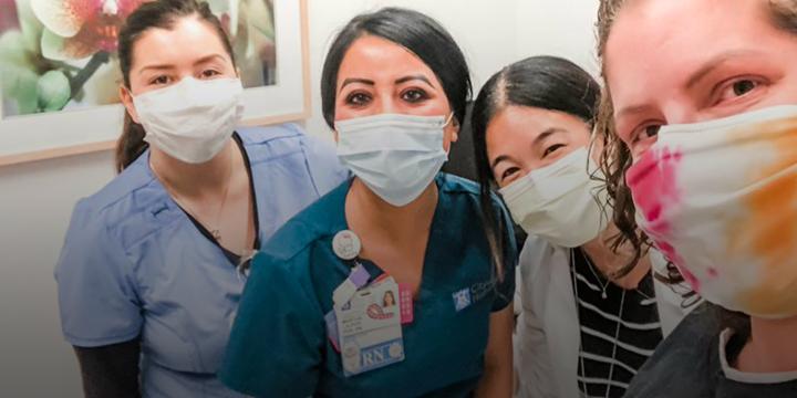 Patient Marlisse and Martha with the nurses