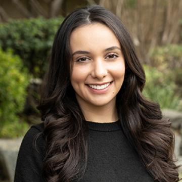 Lorena Reynaga, MPH, DCC Project Administrator, Center for Precision Medicine