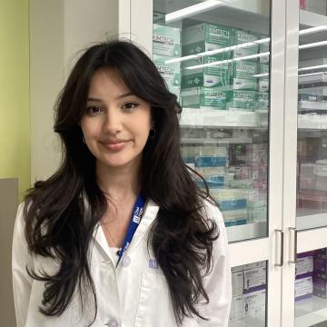 Headshot of Julissa Esparza, Intern of CIRM SPARK program