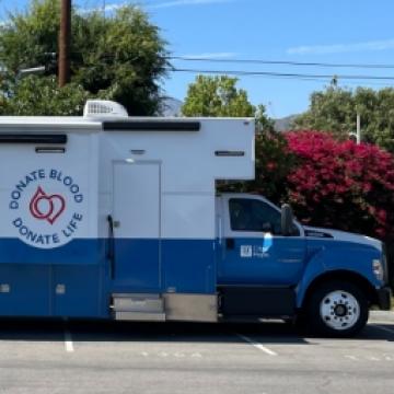 Unveiling Hope: New Bloodmobile Debuts at City of Hope Orange County