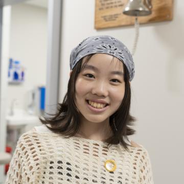 Fifteen-year-old cancer survivor Keira