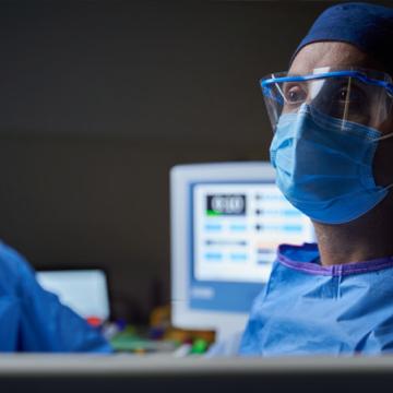 two doctors in surgery room
