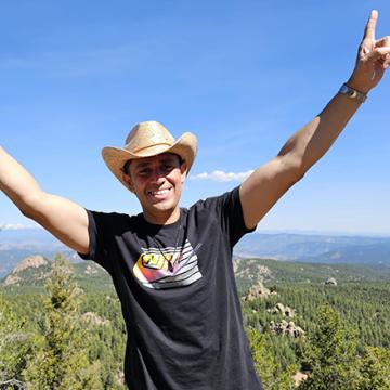 Jose Santos on vacation in Colorado