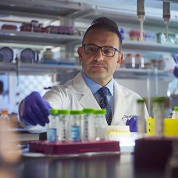 Dr. Al Malki in lab | City of Hope