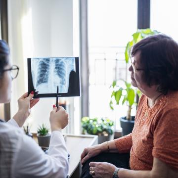 Lung consolidation on imaging