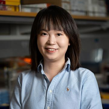 Portrait photo of Jing Qian