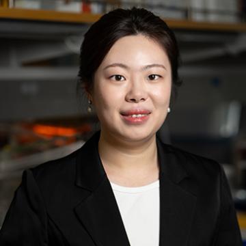 Portrait photo of Yuxin Jin