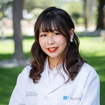 Nina Lin Headshot