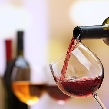 Is it safe to drink alcohol if you have ovarian cancer?