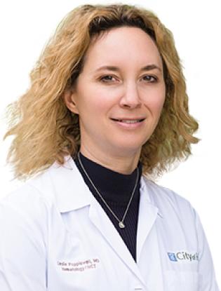 Meet Hematologist Leslie Popplewell, M.D.