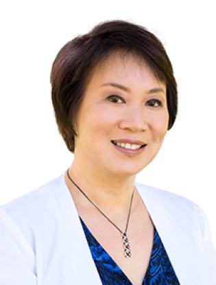 Chen Helen CV Bio Image Chen Helen