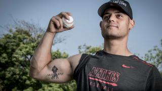 chad-bible-holding-baseball