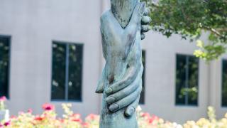 hands of hope statue