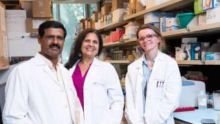 Rupangi Vasavada Lab Team Group Photo