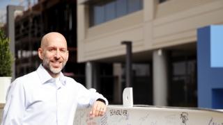 Multiple myeloma survivor pulls ahead with City of Hope Orange County’s advanced treatments 