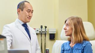 City of Hope Chicago oncologist with a patient