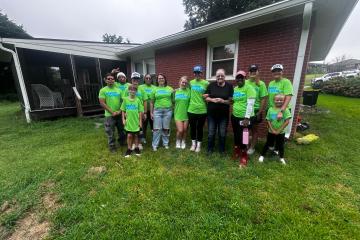 City of Hope team volunteering at Serv Coweta